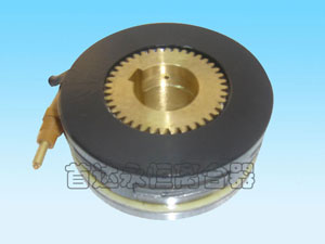 電磁失電離合器應用